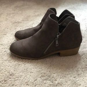 Universal Thread Booties